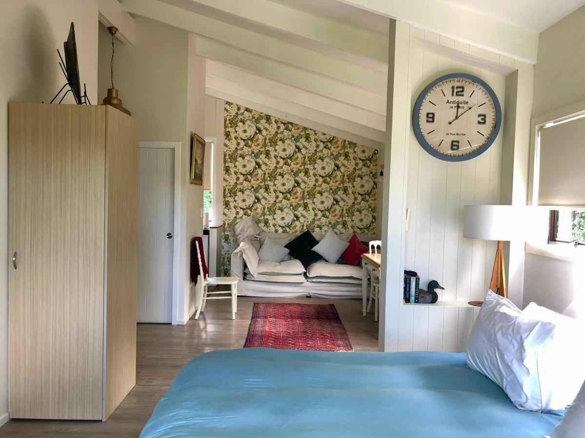 Le Chalet Waiheke Apartments Ostend Luaran gambar