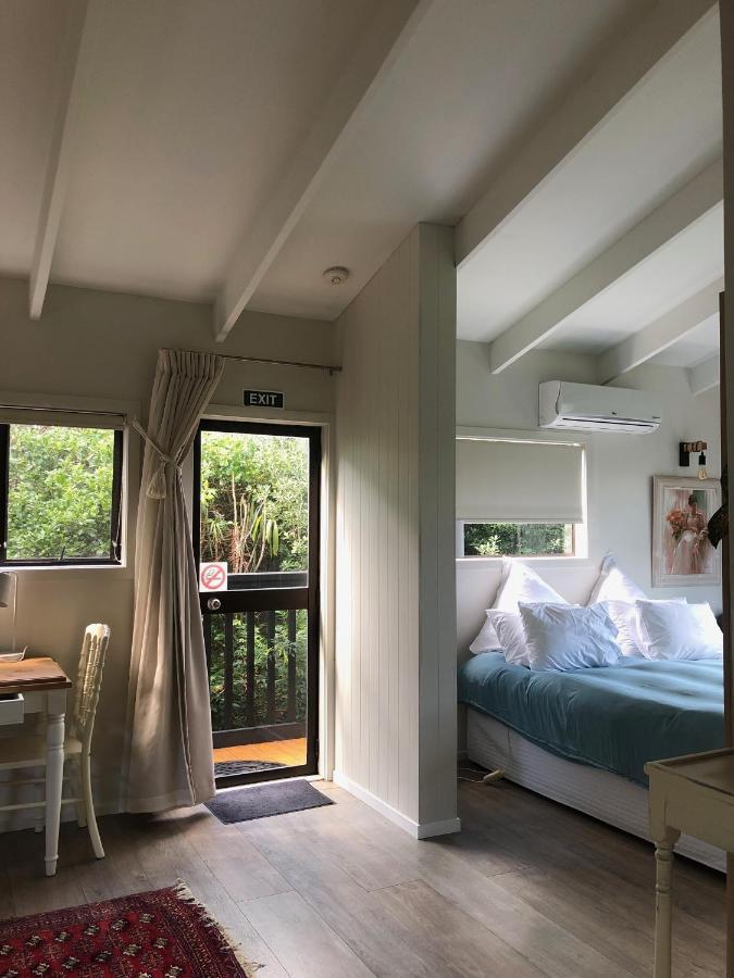 Le Chalet Waiheke Apartments Ostend Luaran gambar