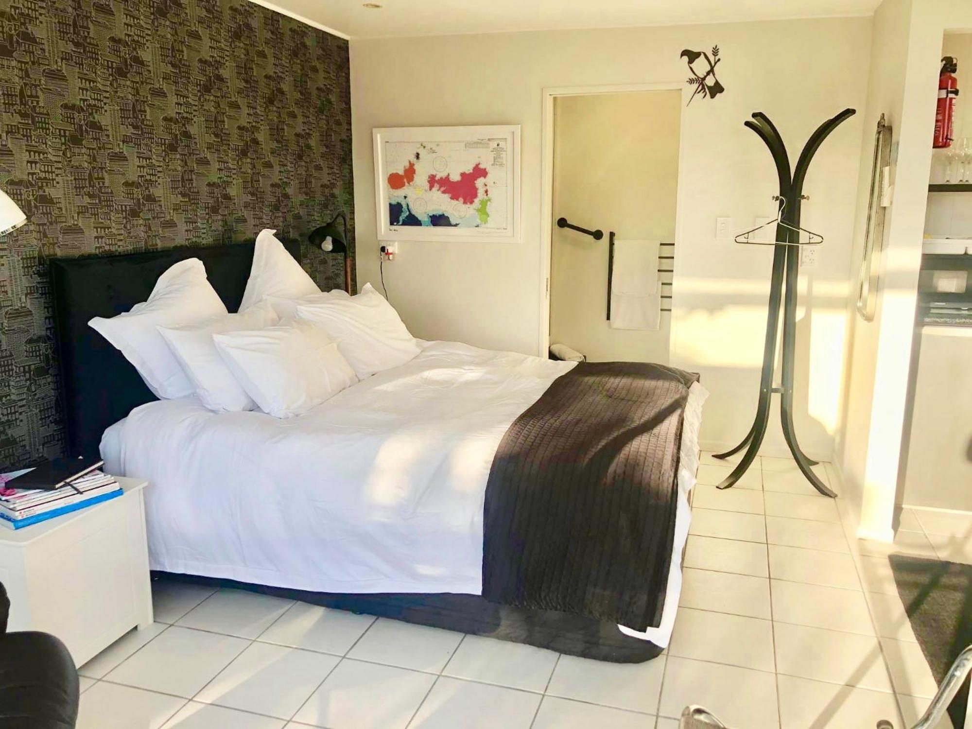 Le Chalet Waiheke Apartments Ostend Bilik gambar