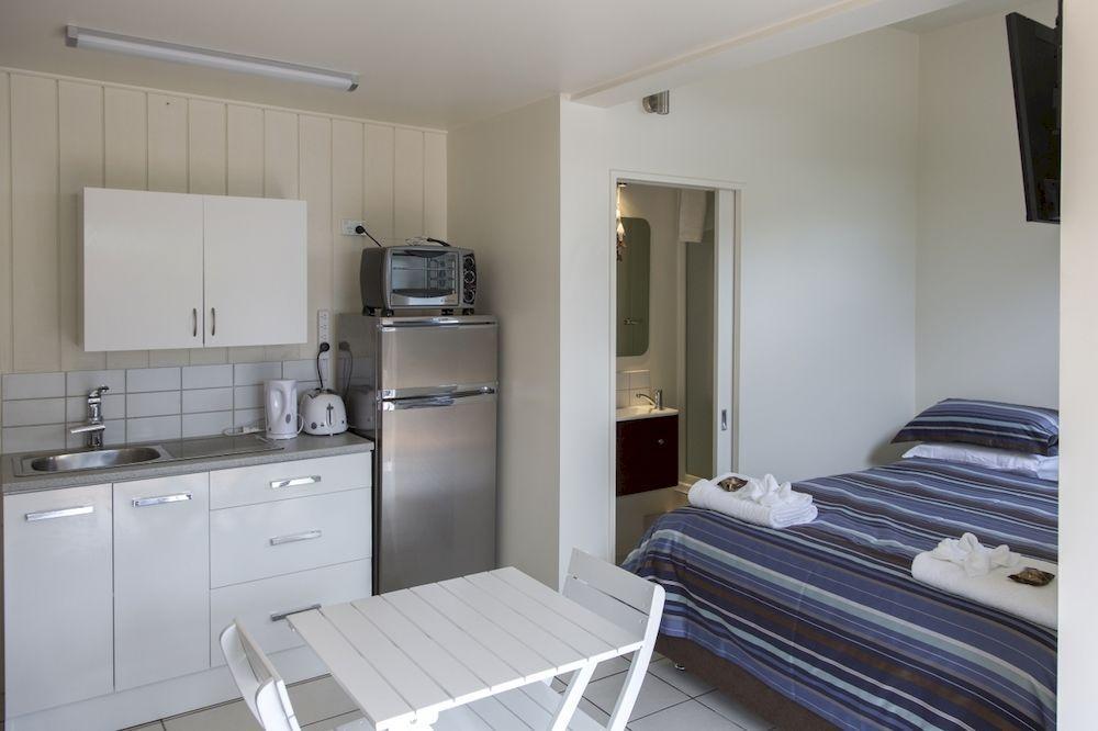 Le Chalet Waiheke Apartments Ostend Luaran gambar