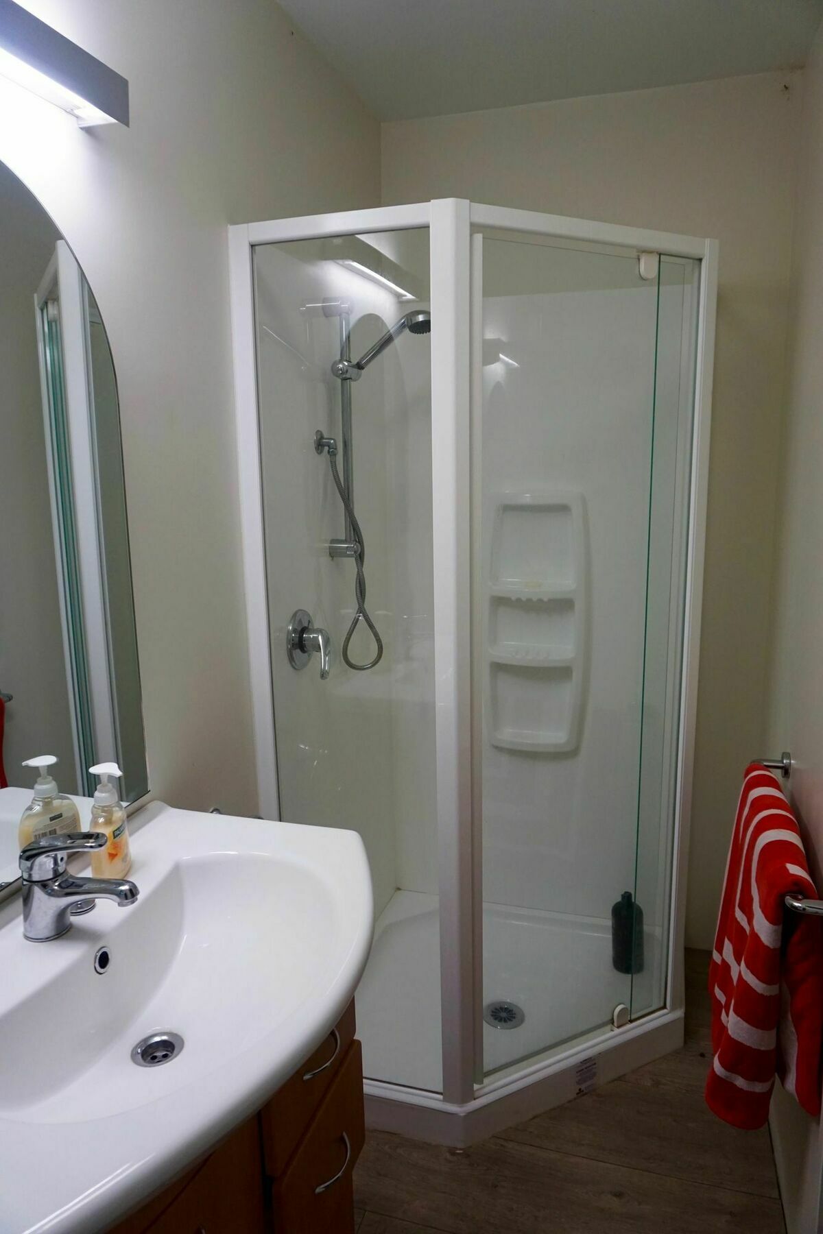 Le Chalet Waiheke Apartments Ostend Luaran gambar
