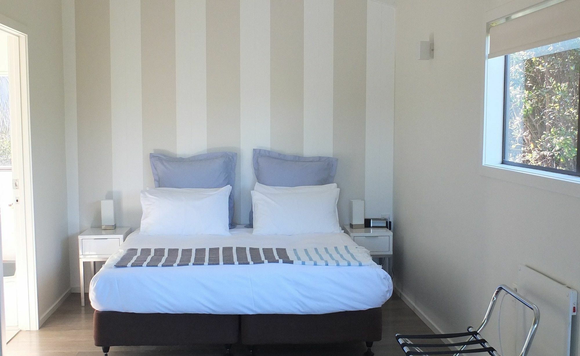 Le Chalet Waiheke Apartments Ostend Luaran gambar