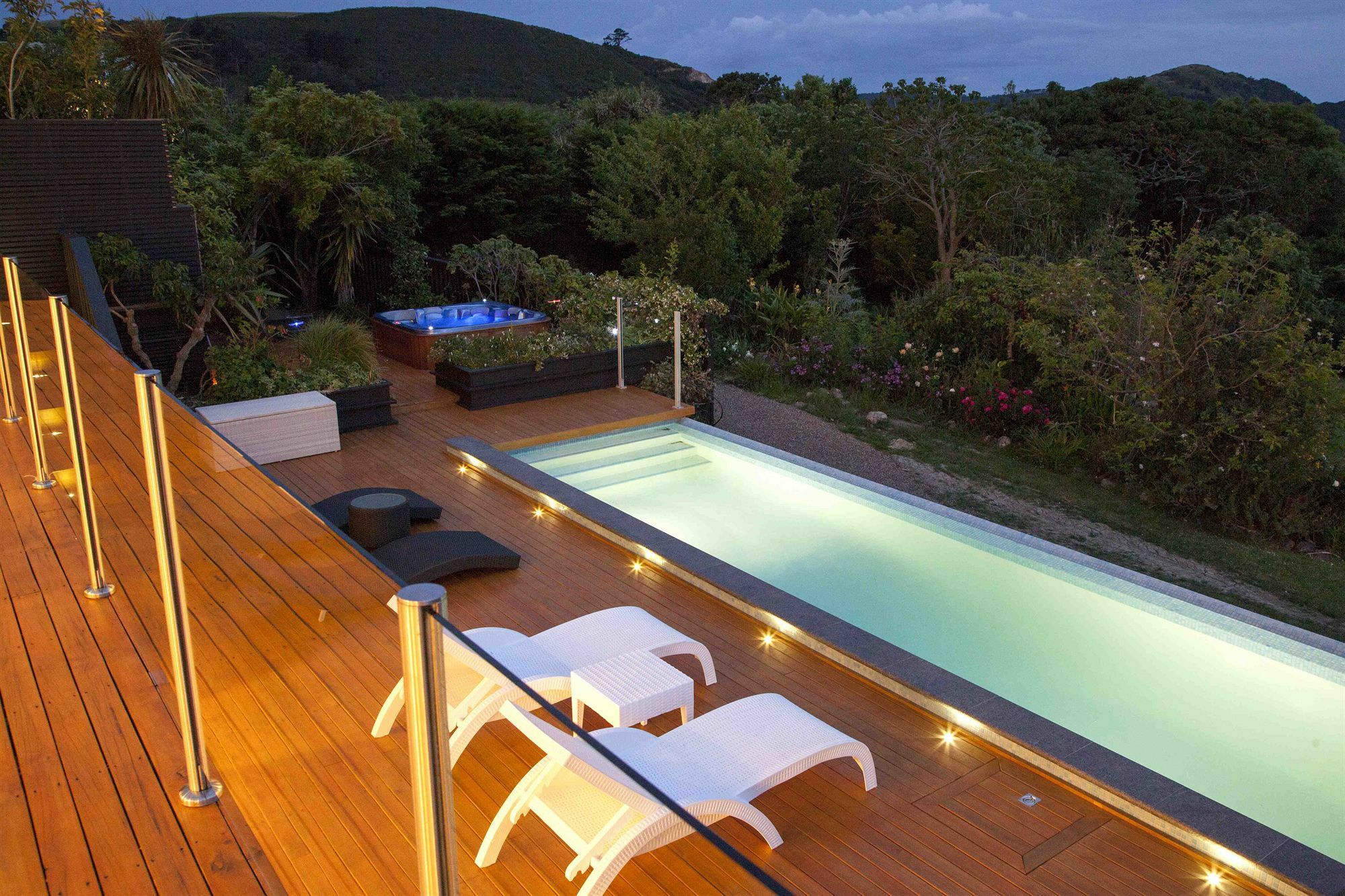 Le Chalet Waiheke Apartments Ostend Luaran gambar